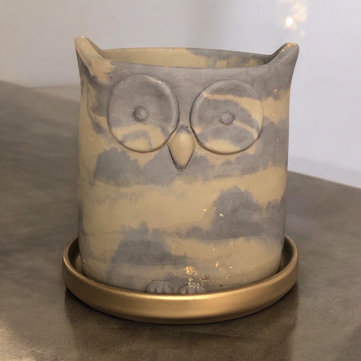 Large Gray Swirl Owl Planter